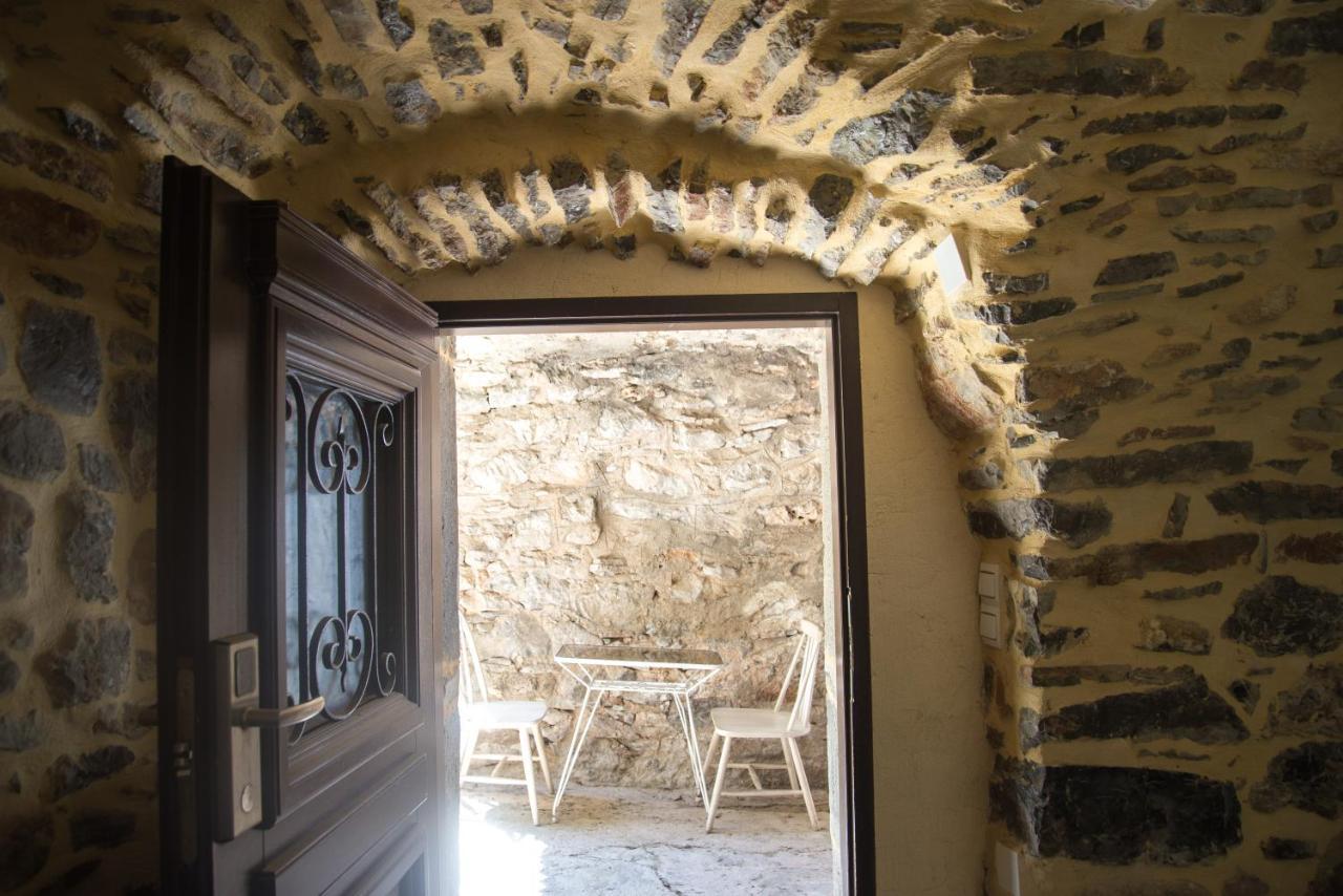Aparthotel Lida Mary Mestá Esterno foto